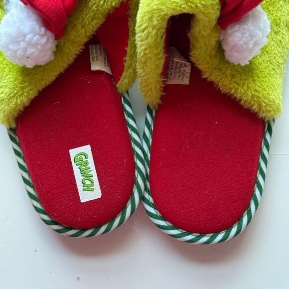 Grinch Christmas Sleep Pants and Matching Slippers - Picture 10 of 12